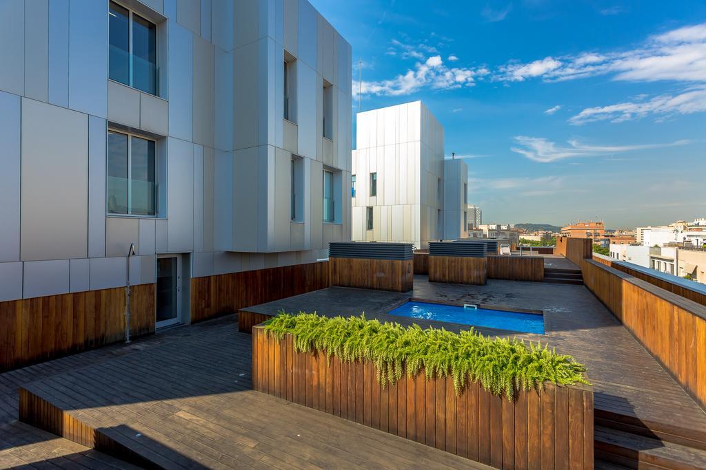 Urban District Apartments - Rambla Suites & Pool Barcelona Exterior photo
