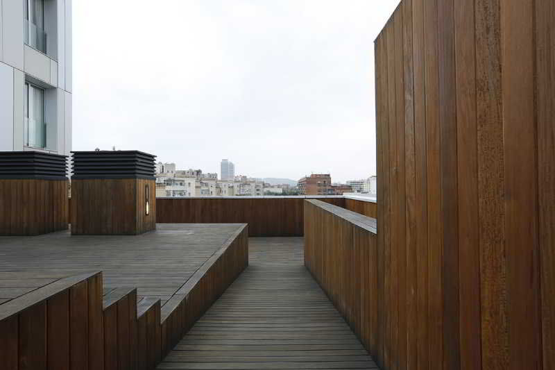 Urban District Apartments - Rambla Suites & Pool Barcelona Exterior photo
